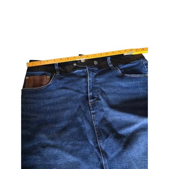 EST 1946 Blue Denim Skirt Size 14 Mid Length street chic Leather Trim Pockets - Picture 5 of 7